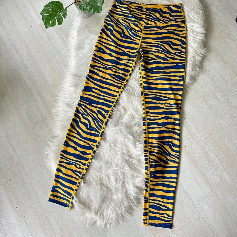 Calhoun Sportswear Maize and Blue Sports Tiger Zebra Team Tights, M
